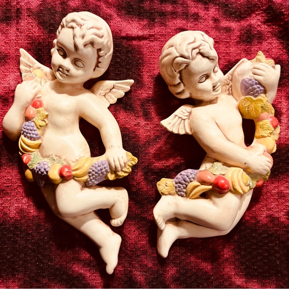 Vintage Cherub Wall Decor with Fruit Garland